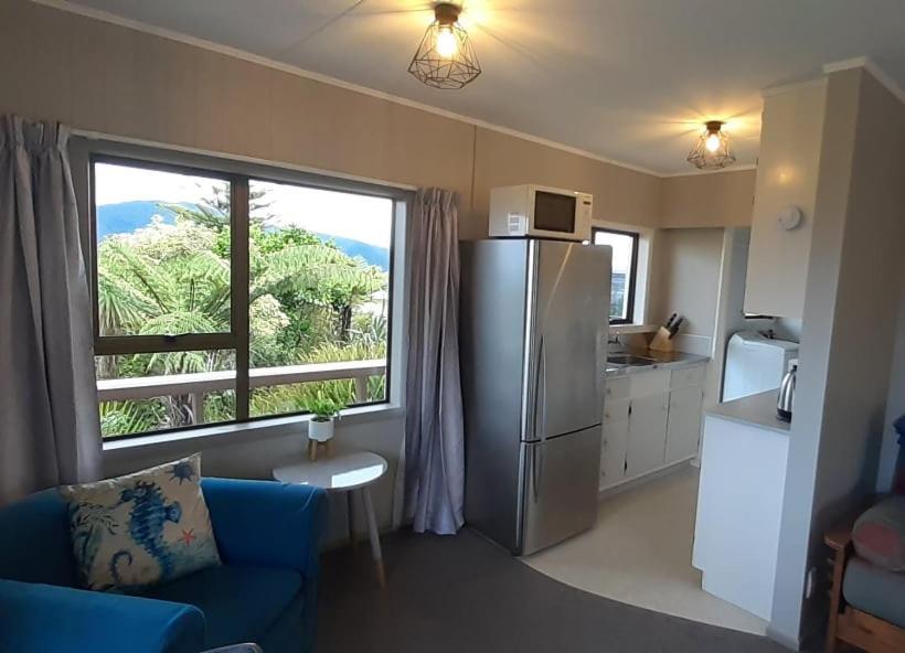 טאירואה Paku Peak Ocean View Apartment מראה חיצוני תמונה