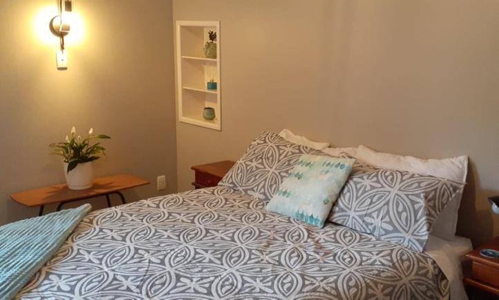 טאירואה Paku Peak Ocean View Apartment מראה חיצוני תמונה